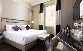 Rome Life Hotel